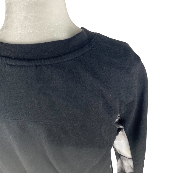 Mossimo Abstract Floral Crewneck Long Sleeve Top Size S - Picture 5 of 9